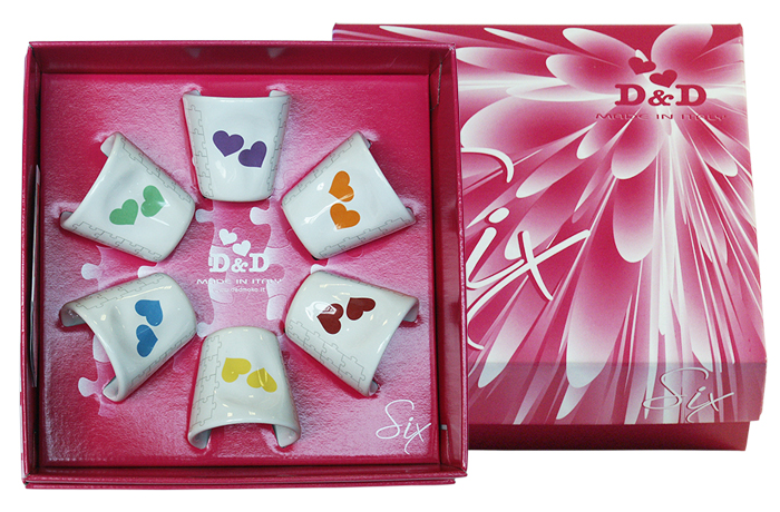 Gift box Queen of hearts with squeezed Hearts glasses